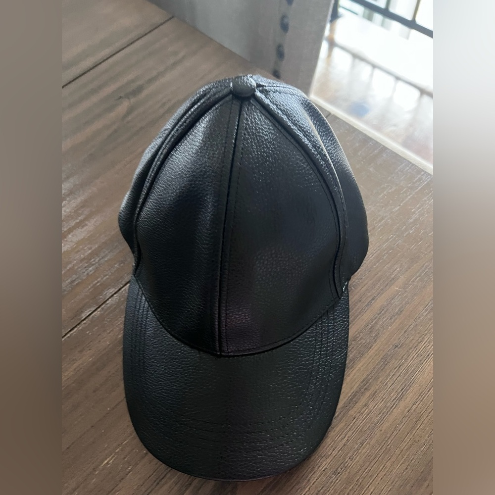 D&Y Black Leather Alternative Cap